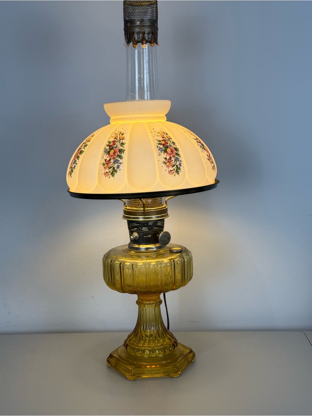 Vintage-Style Amber Glass Table Lamp with Floral Shade